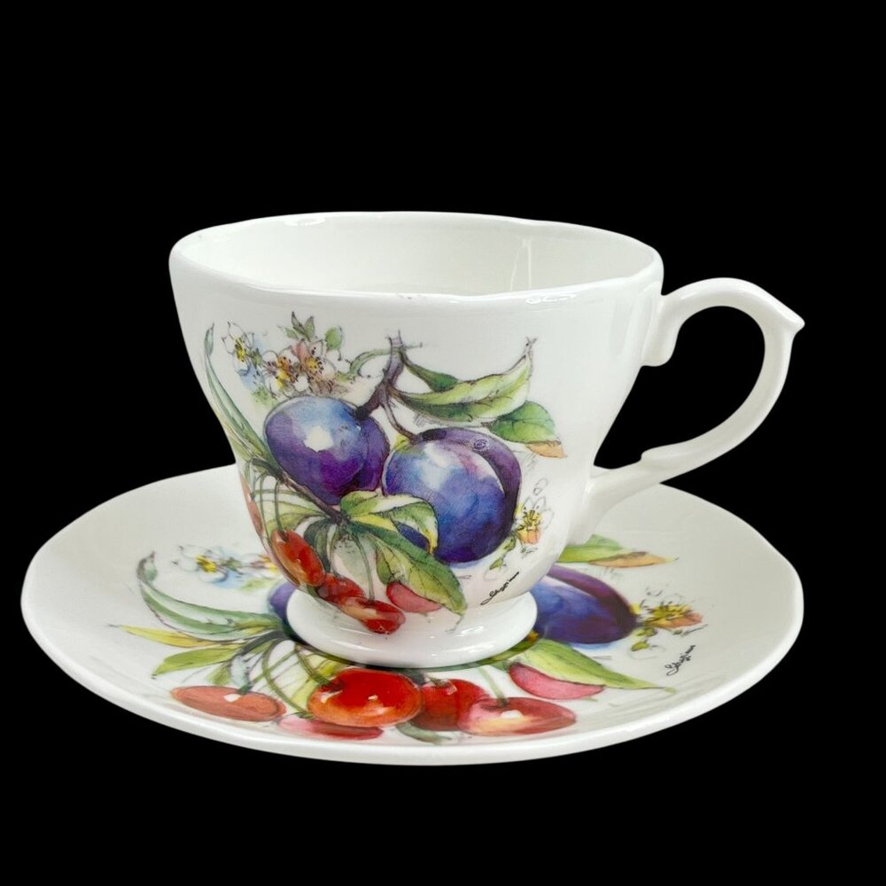 Vtg Duchess Fine Bone China Cup & Saucer Set With Fruit & Floral Design England